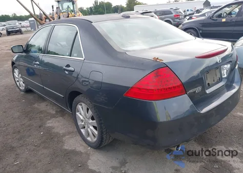 2006 Honda Accord 3.0 Ex z USA, uszkodzony, nr VIN 1HGCM66596A025457